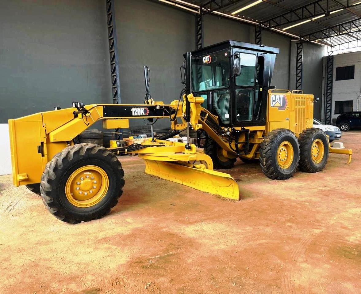 Motoniveladora&nbsp;CATERPILLAR&nbsp;120K - 26C405