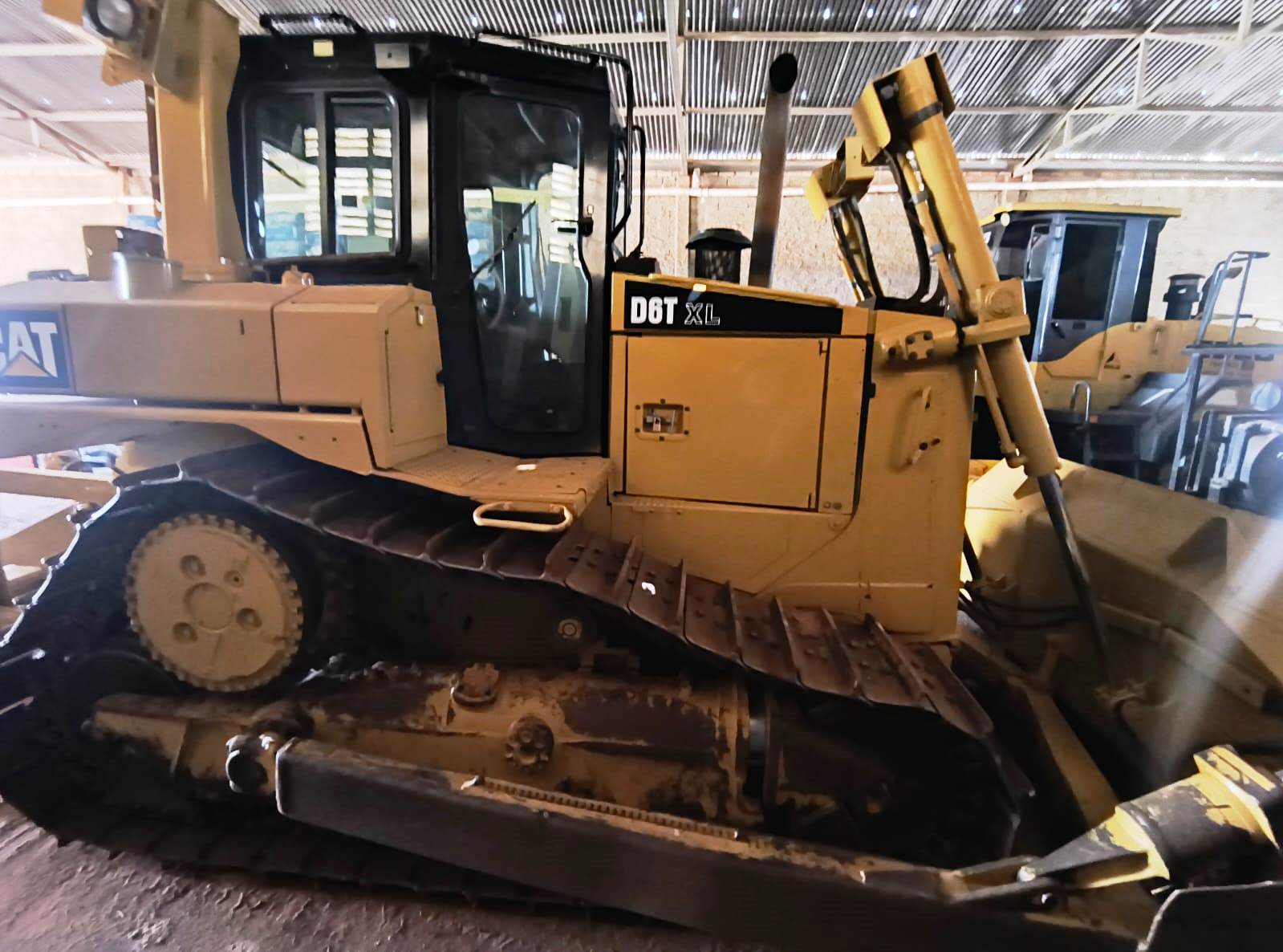 Trator Esteira&nbsp;CATERPILLAR&nbsp;D6T - 26D313