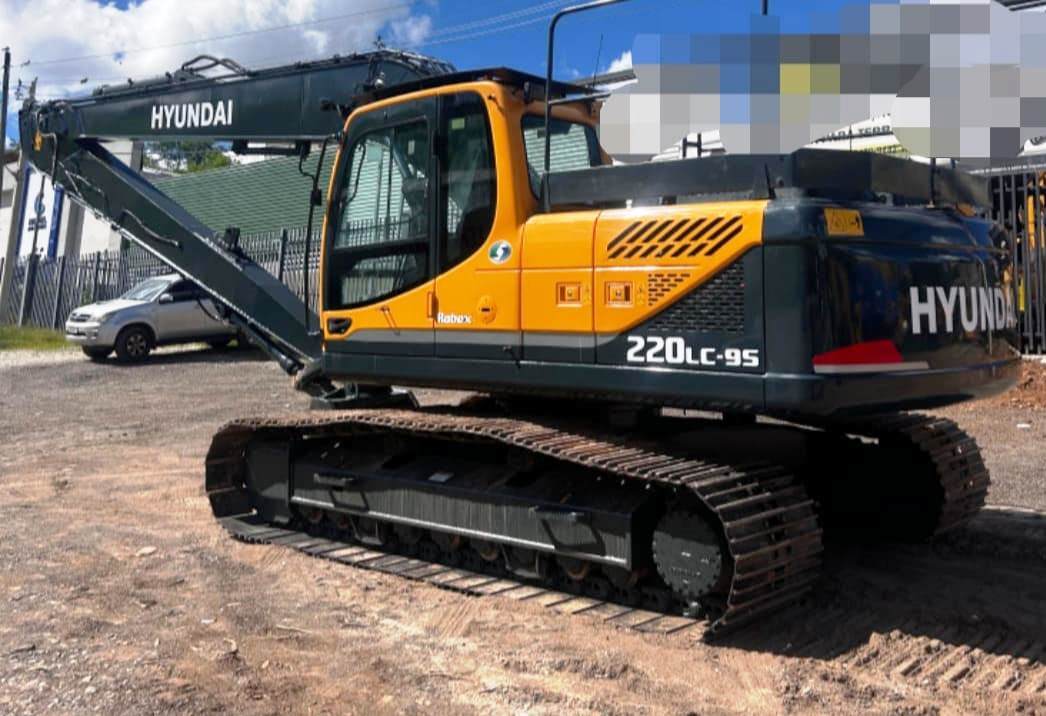 Escavadeira&nbsp;HYUNDAI&nbsp;R220 - 26D318