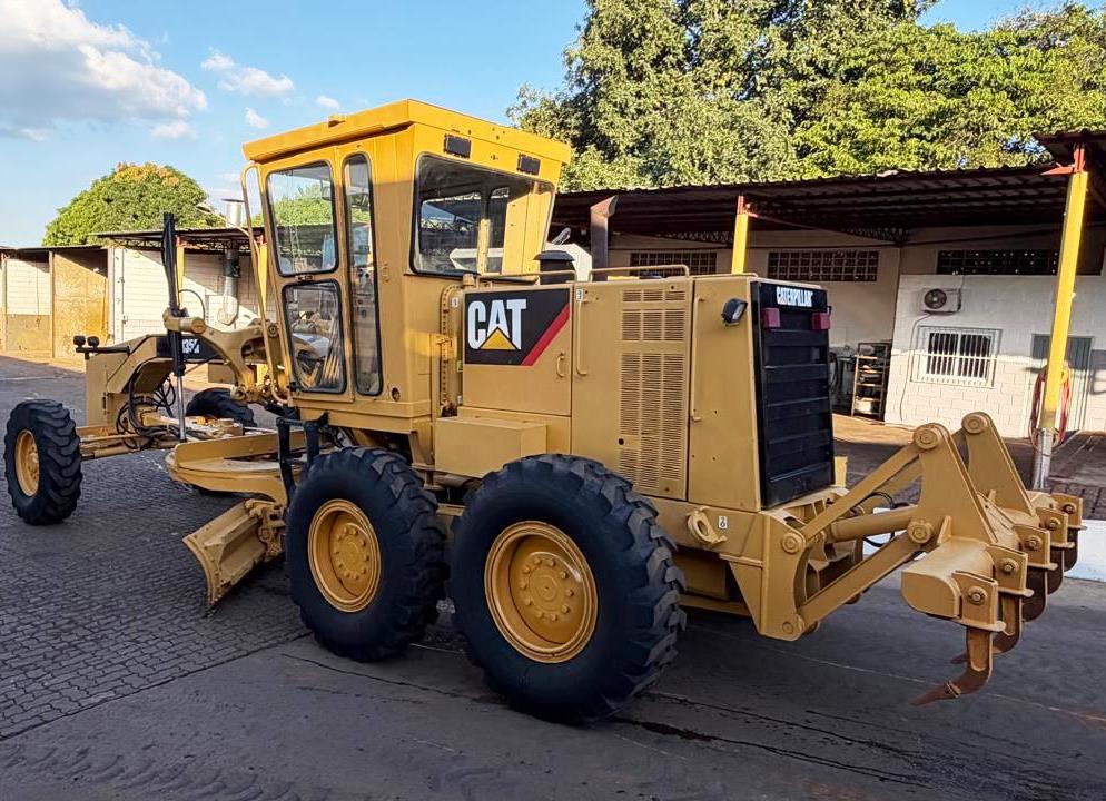 Motoniveladora&nbsp;CATERPILLAR&nbsp;135H - 26D401