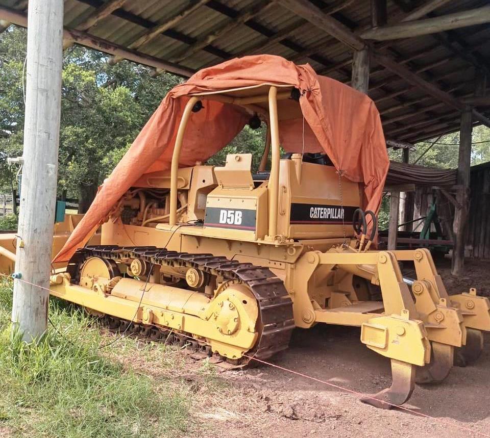 Trator Esteira&nbsp;CATERPILLAR&nbsp;D5B - 26D410