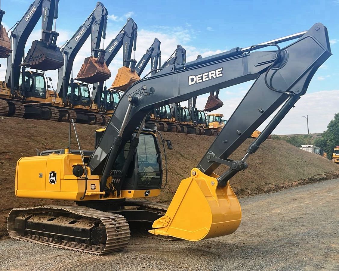 Escavadeira&nbsp;JOHN DEERE&nbsp;200G - 26D504