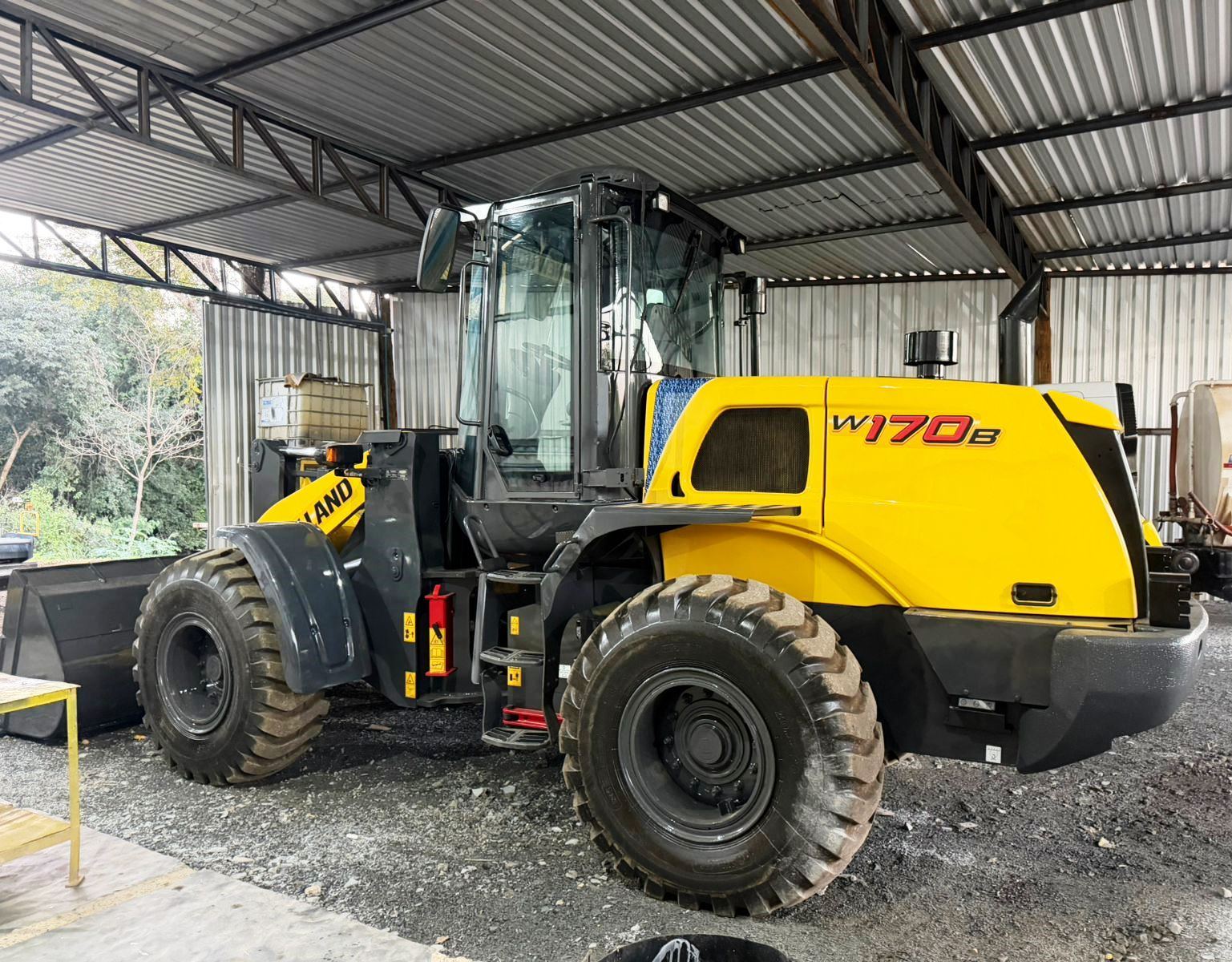 Carregadeira Pneu&nbsp;NEW HOLLAND&nbsp;W170 - 26E112
