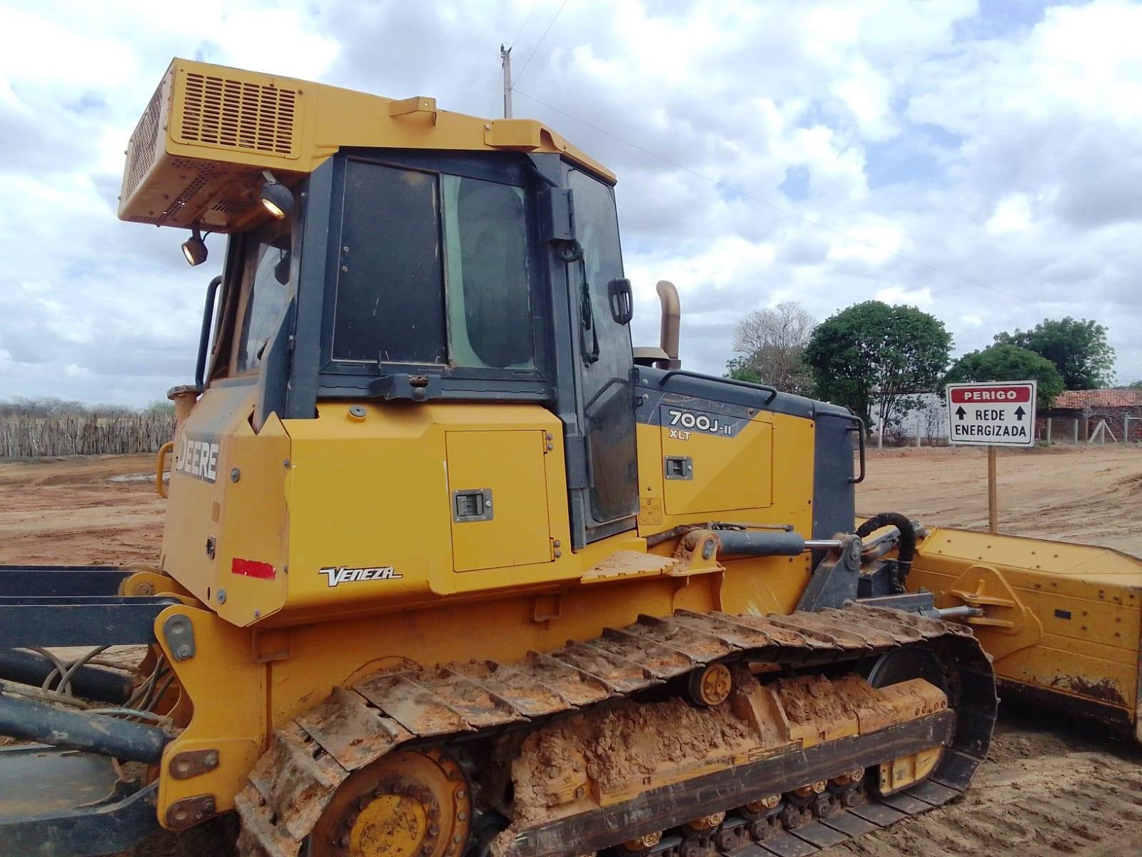 Trator Esteira&nbsp;JOHN DEERE&nbsp;700J - 26E113