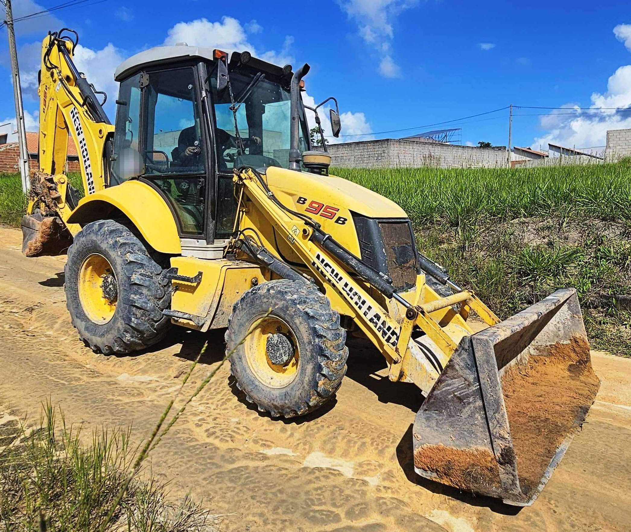 Retro Escavadeira&nbsp;NEW HOLLAND&nbsp;B95 - 26E116