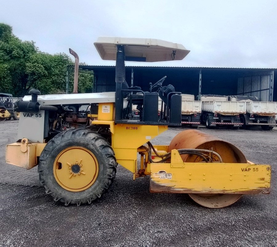 Rolo Compactador&nbsp;MULLER&nbsp;VAP55 - 26E211