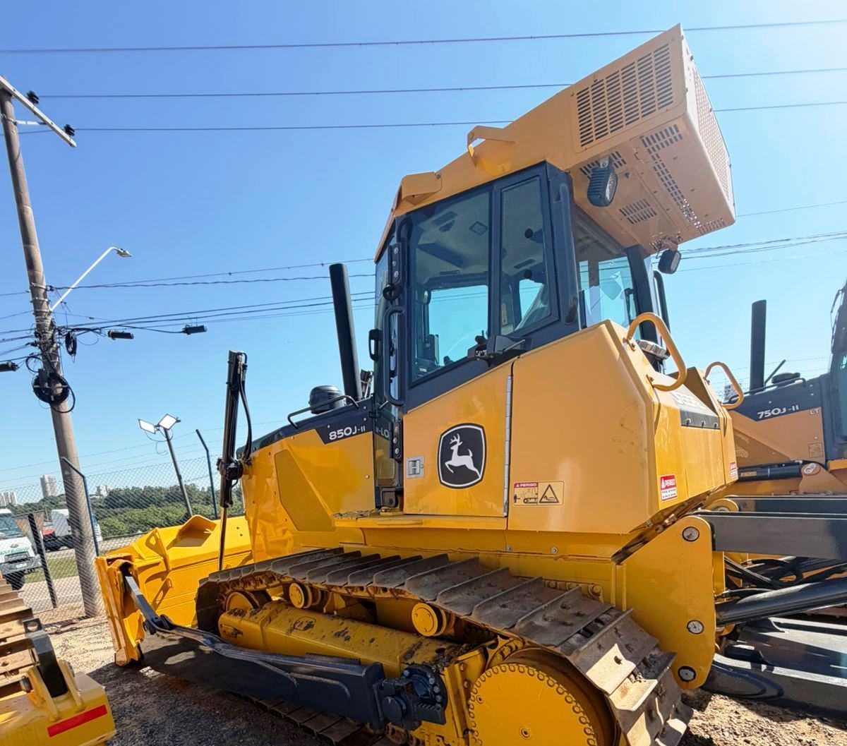 Trator Esteira&nbsp;JOHN DEERE&nbsp;850J - 26E212