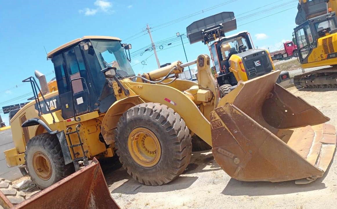 Carregadeira Pneu&nbsp;CATERPILLAR&nbsp;966H - 26E216