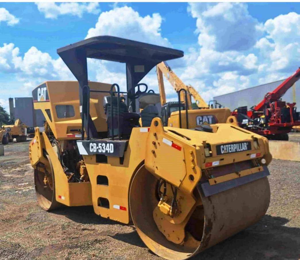 Rolo Compactador&nbsp;CATERPILLAR&nbsp;CB534 - 26E227