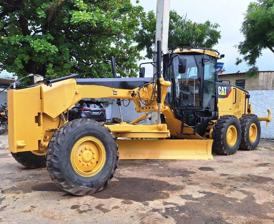 Motoniveladora&nbsp;CATERPILLAR&nbsp;140M - 26E305