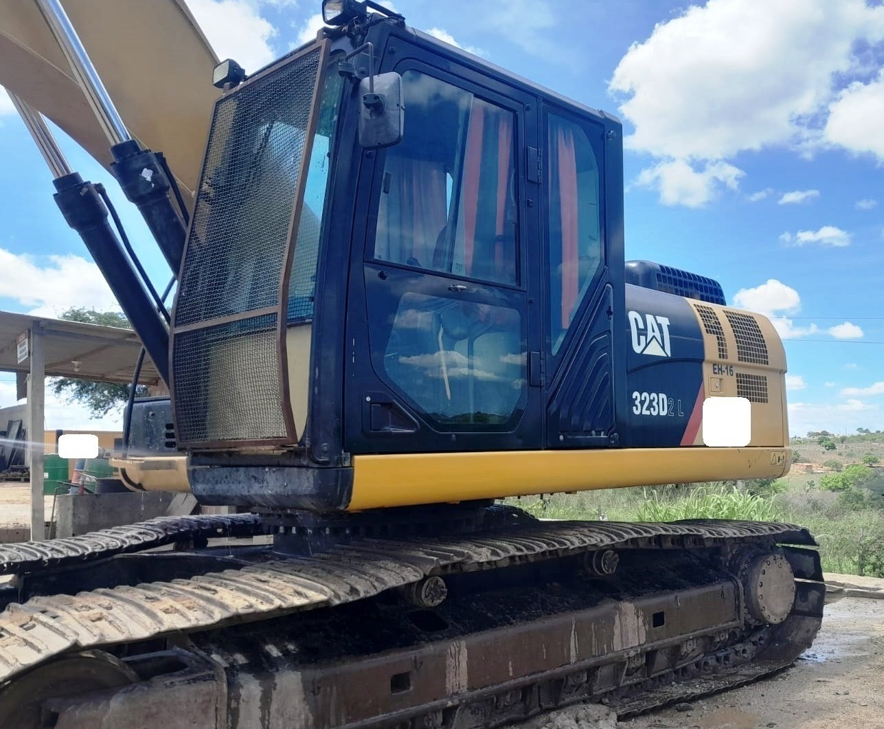 Escavadeira&nbsp;CATERPILLAR&nbsp;323D - 26E412