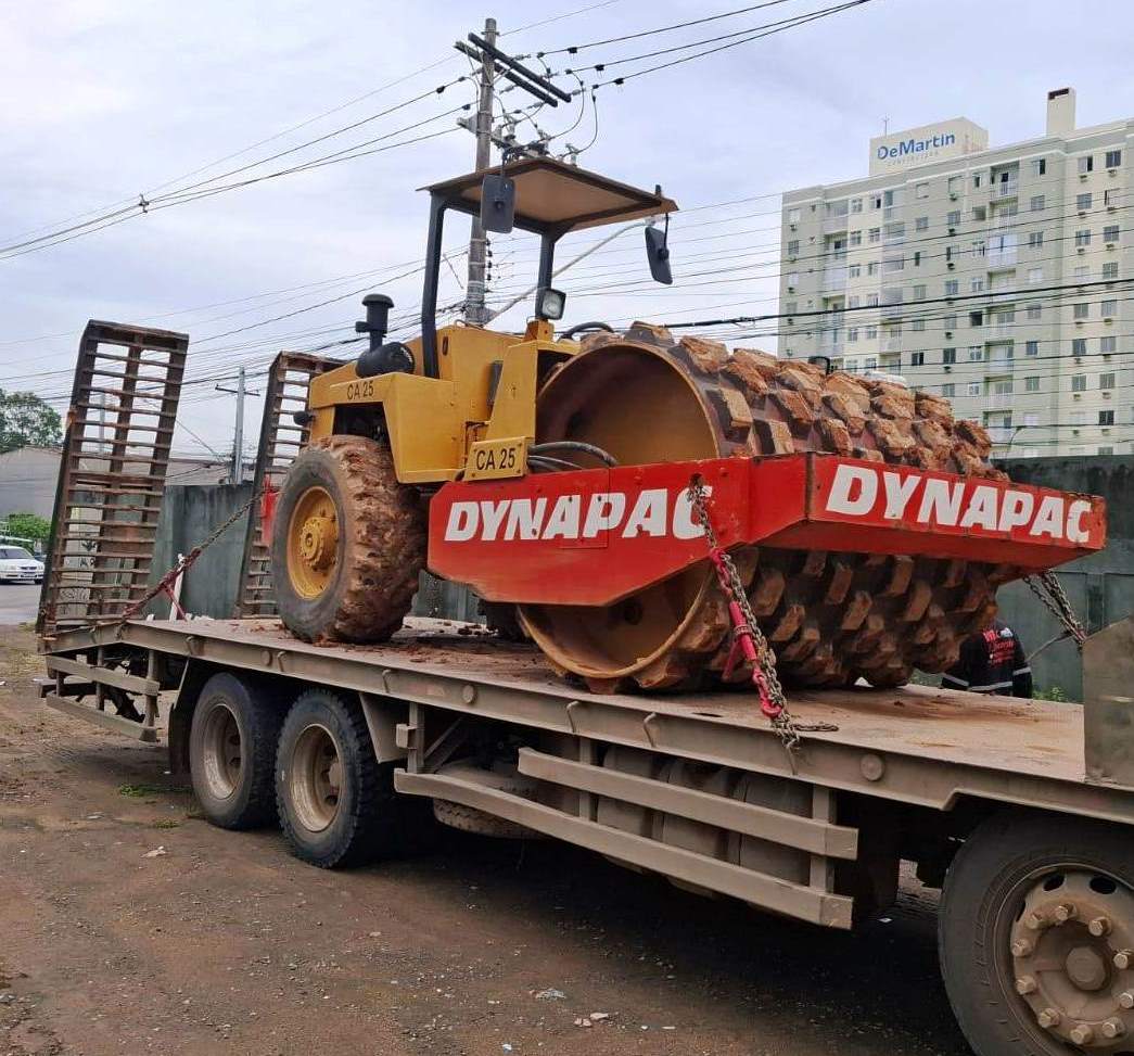 Rolo Compactador&nbsp;DYNAPAC&nbsp;CA25 - 26F115