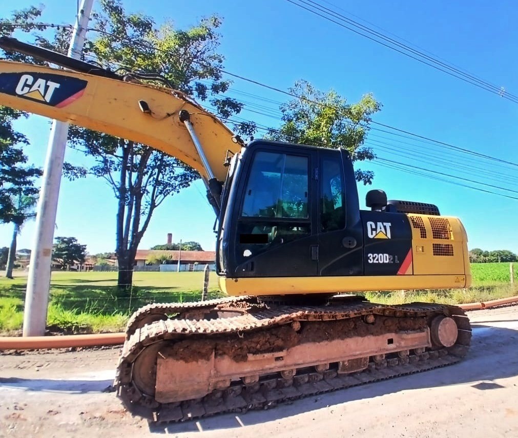 Escavadeira&nbsp;CATERPILLAR&nbsp;320D - 26F117