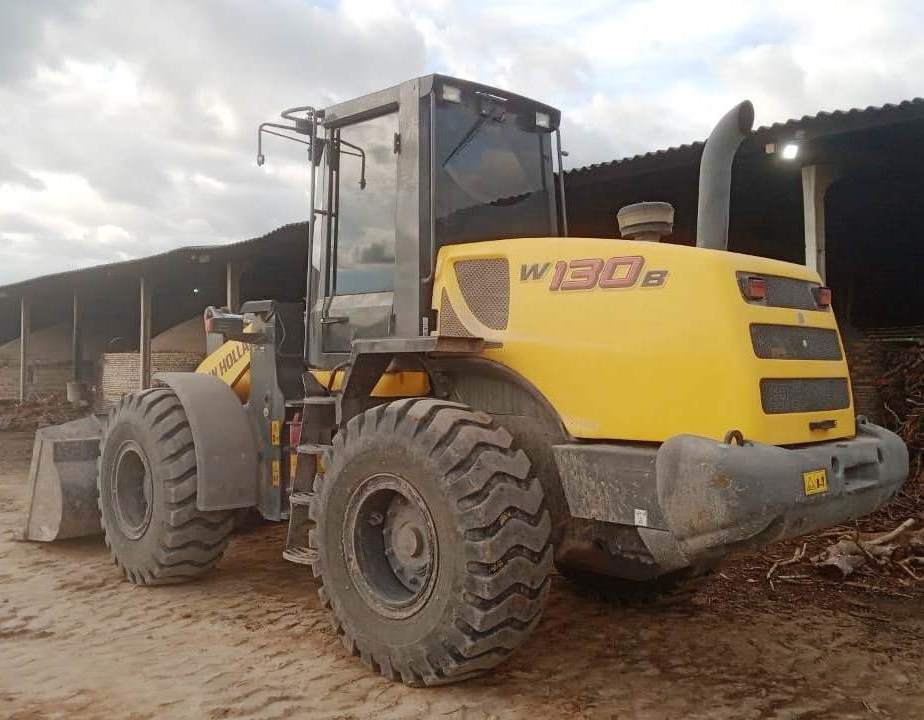 Carregadeira Pneu&nbsp;NEW HOLLAND&nbsp;W130 - 26F202