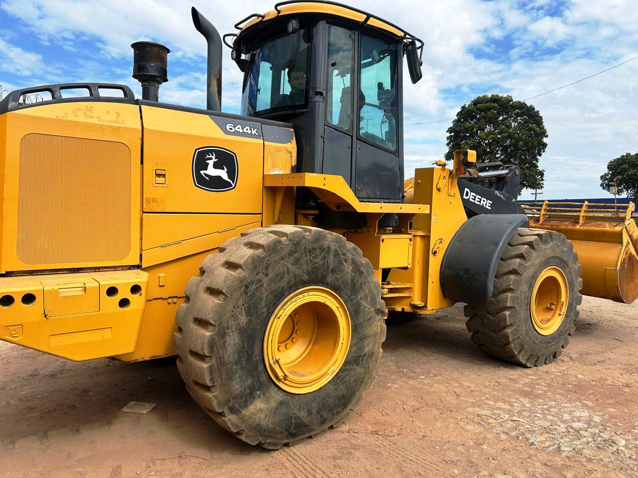 Carregadeira Pneu&nbsp;JOHN DEERE&nbsp;644K - 26F305