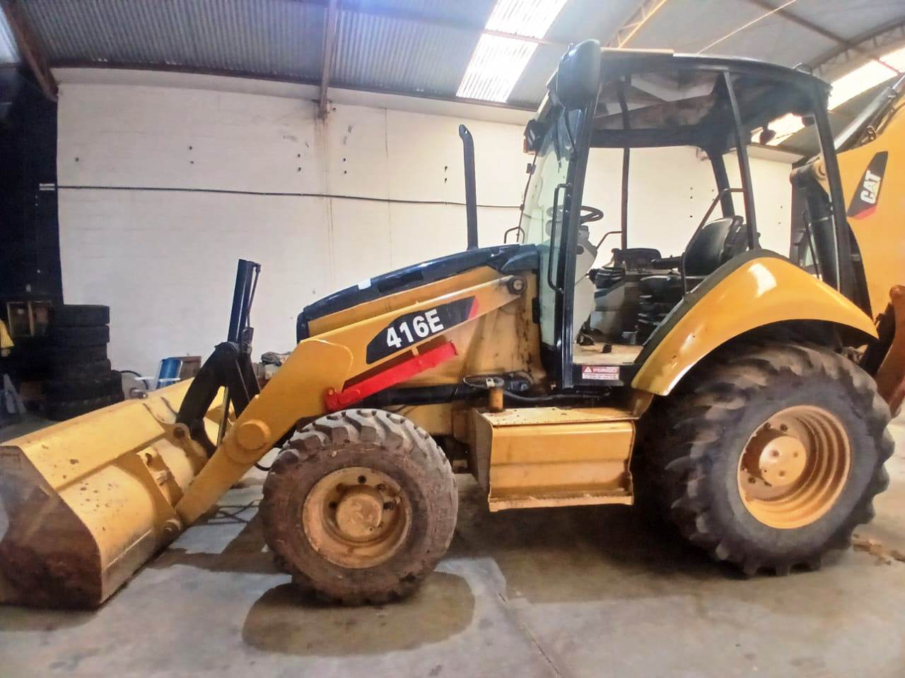 Retro Escavadeira&nbsp;CATERPILLAR&nbsp;416E - 26F317