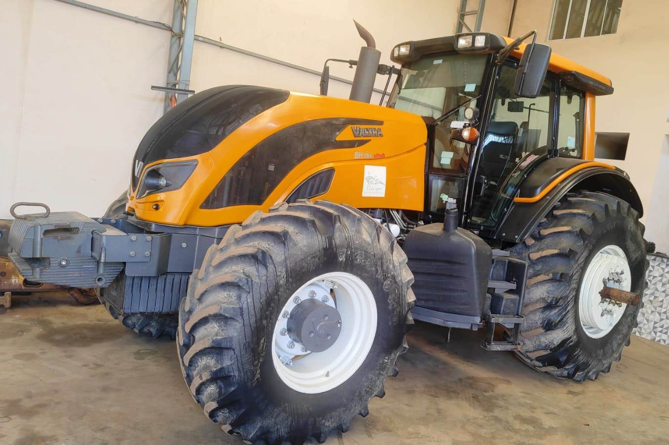 Trator Pneu&nbsp;VALTRA&nbsp;BH194 - 26F401