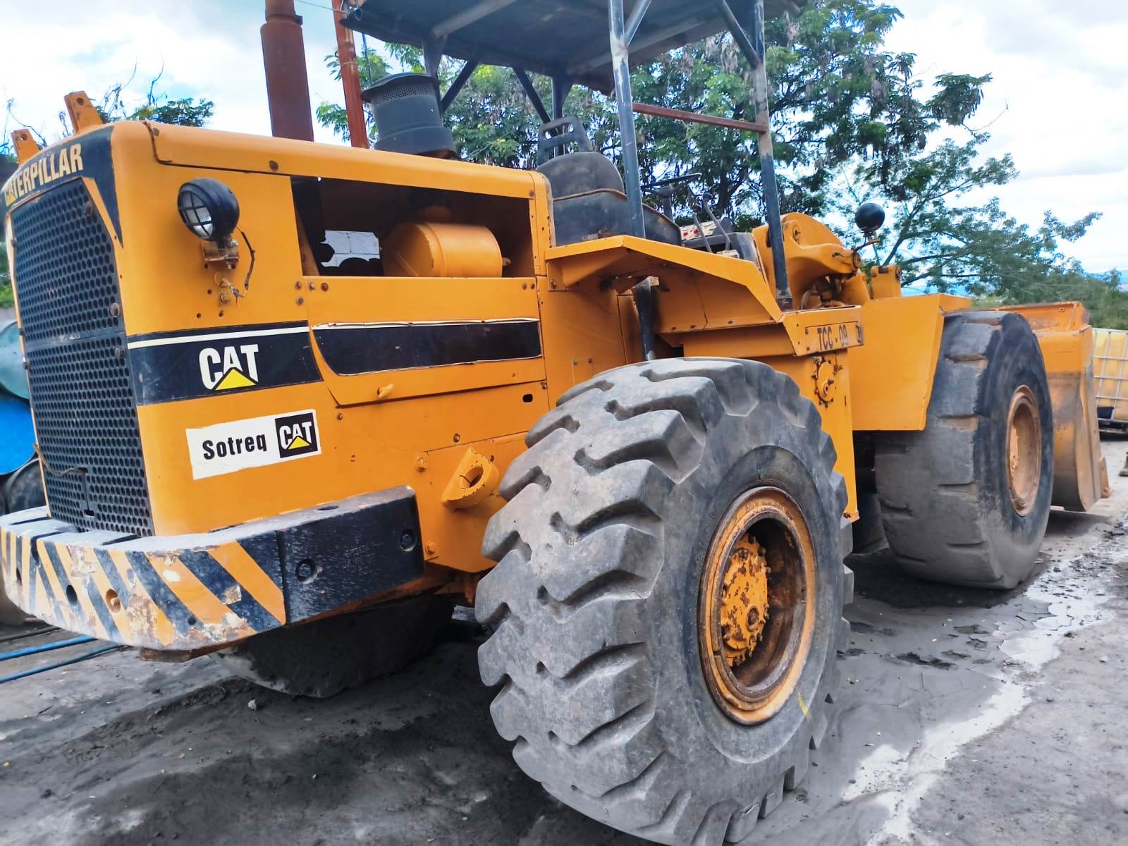 Carregadeira Pneu&nbsp;CATERPILLAR&nbsp;966C - 26F423