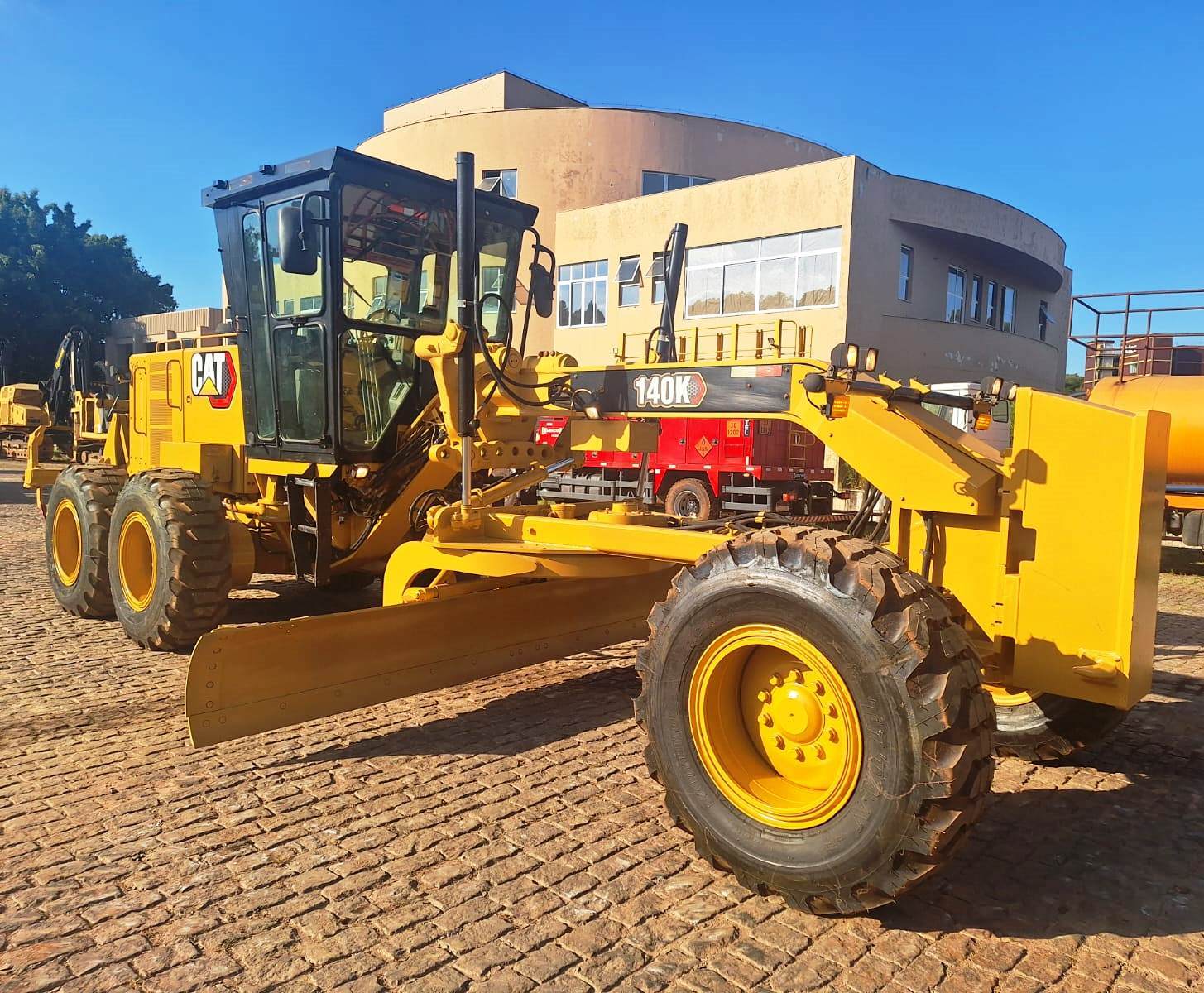 Motoniveladora&nbsp;CATERPILLAR&nbsp;140K - 26F426