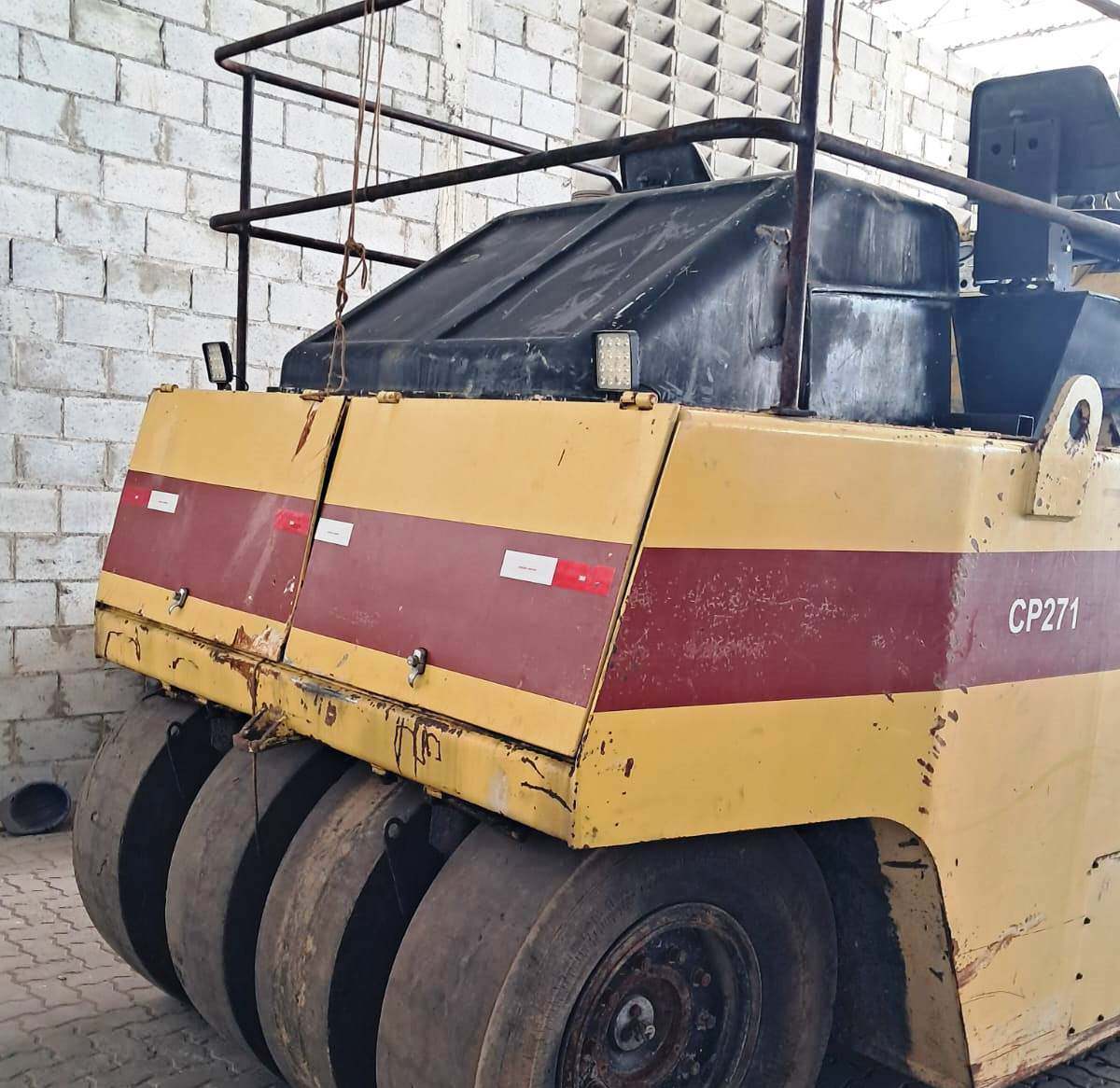 Rolo Compactador&nbsp;DYNAPAC&nbsp;CP271 - 26G103
