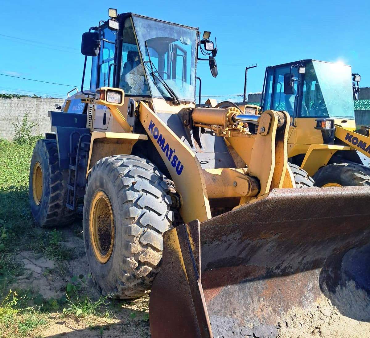Carregadeira Pneu&nbsp;KOMATSU&nbsp;WA320 - 26G106