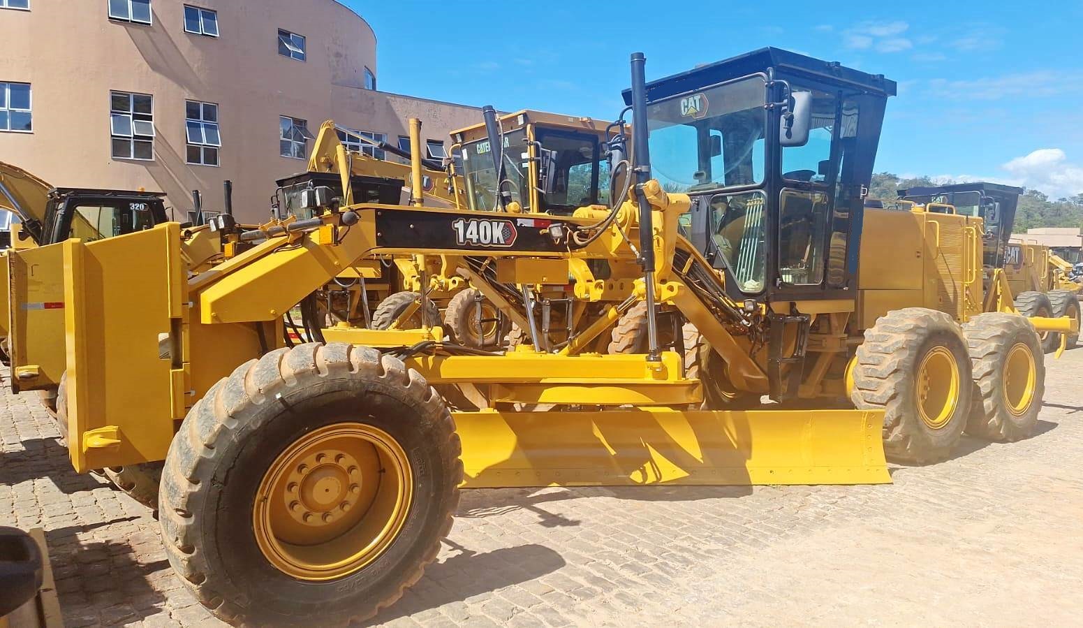 Motoniveladora&nbsp;CATERPILLAR&nbsp;140K - 26G416