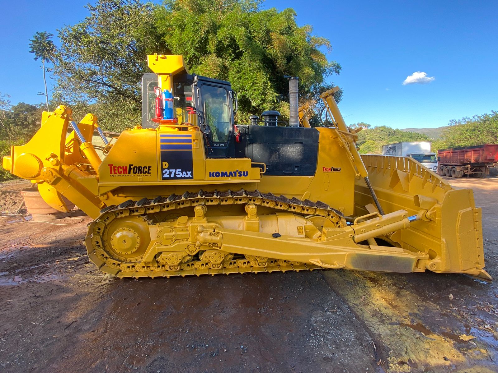 Trator Esteira&nbsp;KOMATSU&nbsp;D275  - 26G501