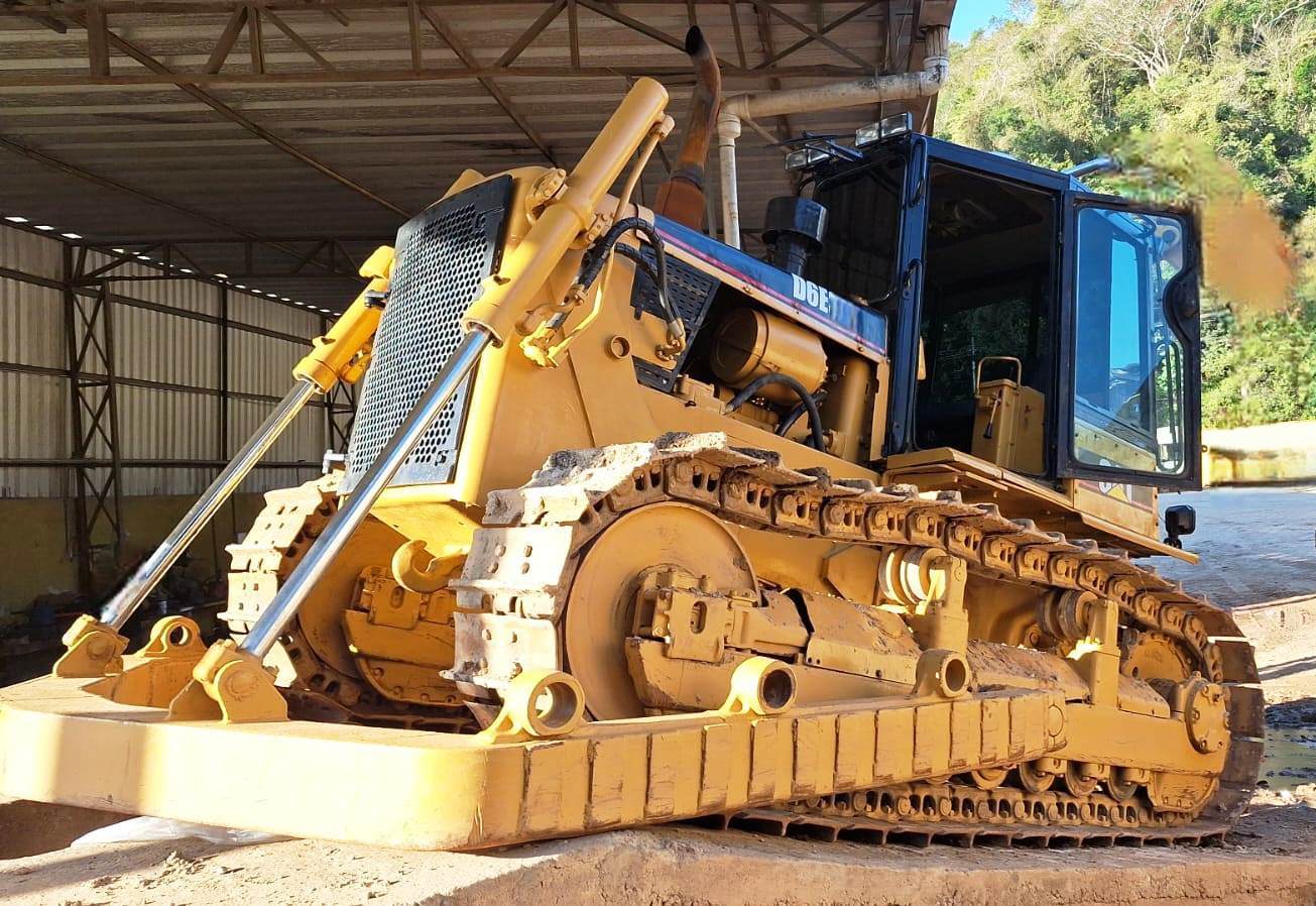Trator Esteira&nbsp;CATERPILLAR&nbsp;D6EPS - 26G502