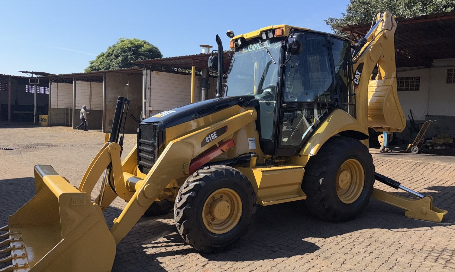 Retro Escavadeira&nbsp;CATERPILLAR&nbsp;416E - 26H213