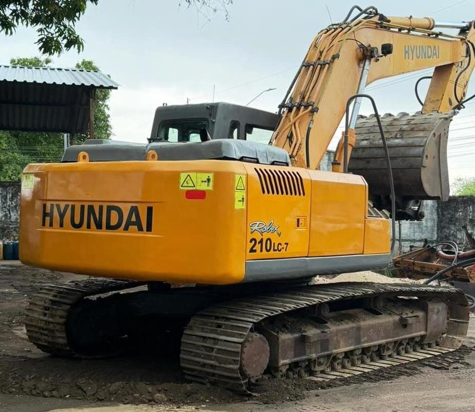 Escavadeira&nbsp;HYUNDAI&nbsp;R210 - 26J514