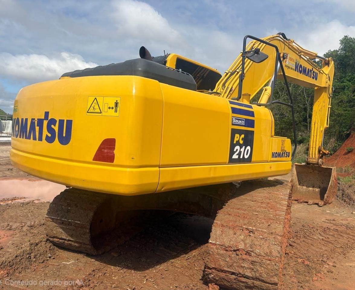 Escavadeira&nbsp;KOMATSU&nbsp;PC210 - 26J515
