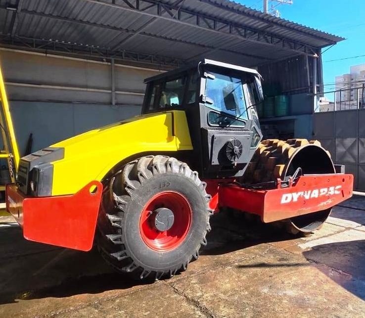 Rolo Compactador&nbsp;DYNAPAC&nbsp;CA25 - 26J519